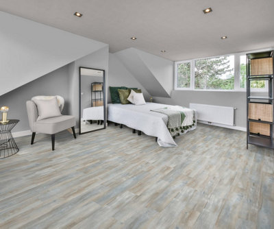 EGGER PRO Aqua+ Classic 8mm Dark Abergele Oak EPL068 Laminate Flooring 1.99m² Pack - 6