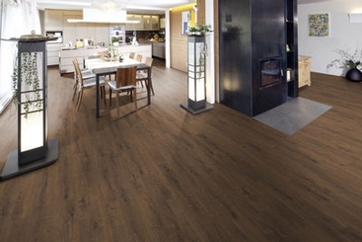 EGGER PRO Aqua+ Classic 8mm Dark Dunnington Oak EPL075 Laminate Flooring 1.99m² Pack - 6