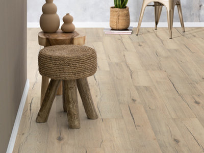 EGGER PRO Aqua+ Classic 8mm Valley Oak Smoke EPL015 Laminate Flooring 1.99m² Pack - 8