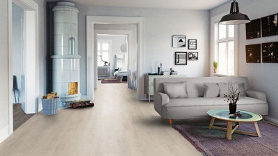 EGGER PRO Aqua+ Classic 8mm White Newbury Oak EPL045 Laminate Flooring 1.99m² Pack