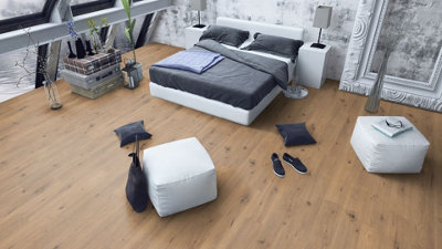 EGGER PRO Classic 7mm Natural Wild Oak EPL182 Laminate Flooring 2.49m² Pack
