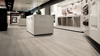 EGGER PRO Classic 7mm White Corton Oak EPL051 Laminate Flooring 2.49m² Pack - 7