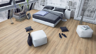 EGGER PRO Classic 8mm Bardolino Oak EPL035 Laminate Flooring 1.99m² Pack - 3