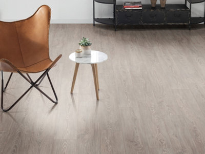 EGGER PRO Classic 8mm Coloured Acacia EPL090 Laminate Flooring 1.99m² Pack - 8