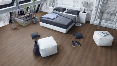 EGGER PRO Classic 8mm Dark Bedollo Walnut EPL175 Laminate Flooring, 1.99m²