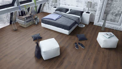 EGGER PRO Classic 8mm Lasken Oak EPL136 Laminate Flooring 1.99m² Pack