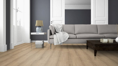 EGGER PRO Classic 8mm Light Brown Sherman Oak EPL204 Laminate Flooring 1.99m² Pack - 6