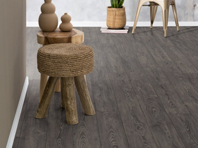 EGGER PRO Classic 8mm Moor Acacia EPL110 Laminate Flooring 1.99m² Pack - 6