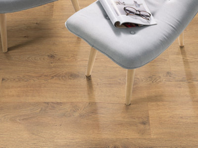 EGGER PRO Classic 8mm Natural Grayson Oak EPL096 Laminate Flooring 1.99m² Pack - 8