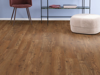 EGGER PRO Classic 8mm Olchon Oak Dark EPL147 Laminate Flooring 1.99m² Pack - 8