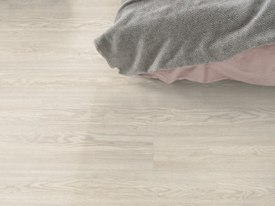 EGGER PRO Classic 8mm White Soria Oak EPL177 Laminate Flooring 1.99m² Pack - 8