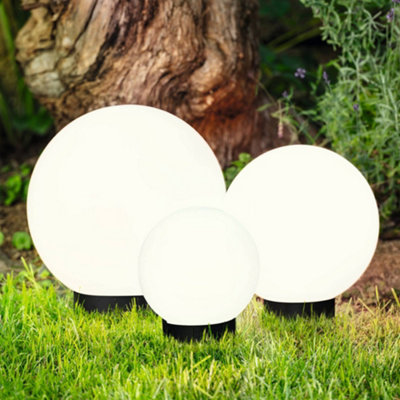 EGLO Connect Z Solar White Spherical LED Ground Spike Set