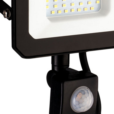 EGLO Essentials - Flood light, LED 30W With Sensor, IP44