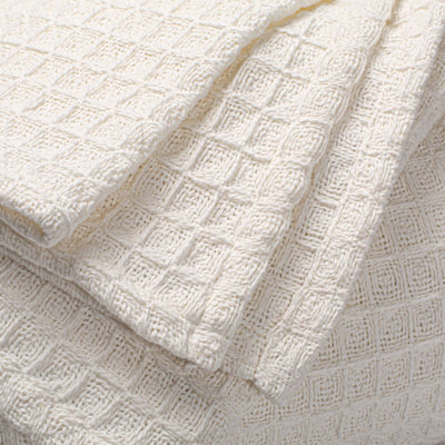 EHC Luxuriously Soft Chunky Waffle Cotton Throws Large Sofa Bed, Sofa, Couch Blanket Bedspread, Double, 150 x 200 cm - Ivory