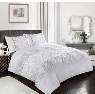Eleanor Embellished White Super King Duvet Cover Set DIY at B&Q