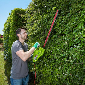 Electric Hedge Trimmer with 61cm Blade, Blade Cover & 10m Cable (600W Hedge Trimmer)