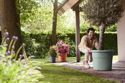 Elho Algarve Cilindro 48cm Thyme Green Recycled Plastic Plant Pot with Wheels - 5