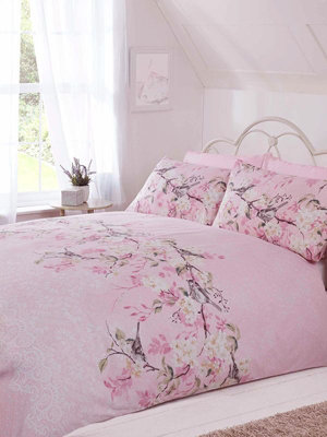 Eloise Floral King Duvet Cover Set Pink DIY at B&Q