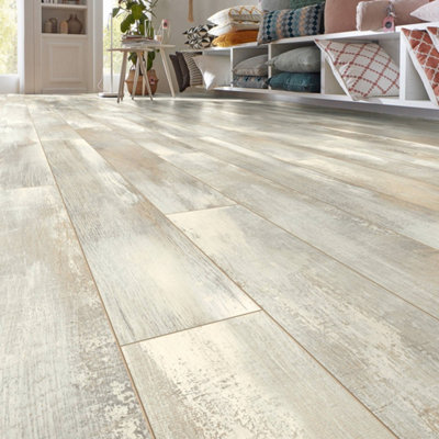 Embrace Pro Laminate Flooring 10mm Frayed Oak 4754