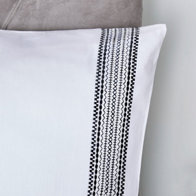 Embroidered Band 100% Cotton Black Embroidered Duvet Cover Set