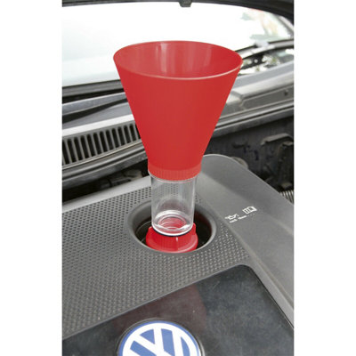 Engine Oil Funnel - Hands Free Operation - Suitable for BMW Mercedes Toyota