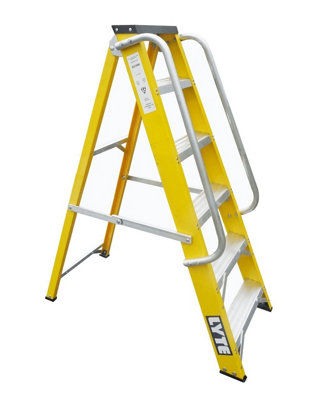 Enhance Safety with Heavy Duty Fibreglass Swingback Steps  Certified to EN131 Professional Standard