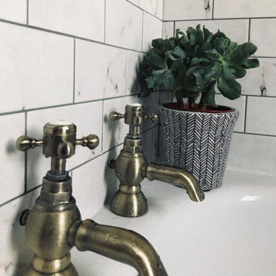 ENKI Camberley Antique Bronze Traditional Solid Brass Hot & Cold Bath Taps BT3216 - 4