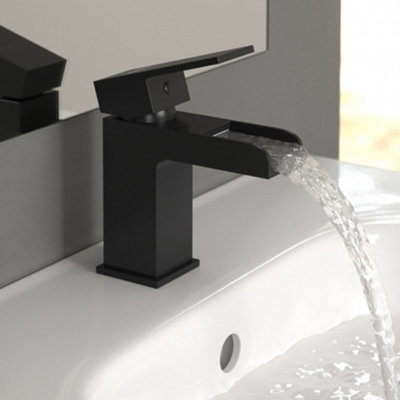 ENKI Plaza Matte Black Sqaure Slotted Brass Basin Mixer Tap & Waste BBT0135