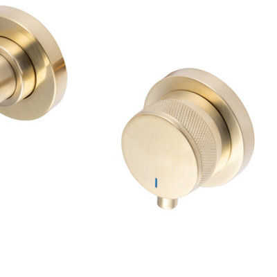 ENKI Sienna Brushed Brass Contemporary Wall Mounted Half Knurled Brass Basin Mixer Tap BT1005