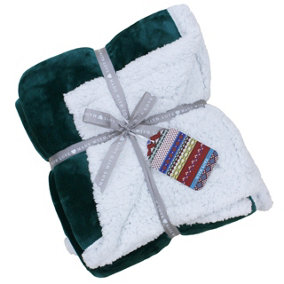 Essentials Soft Velvet Luxe Sherpa Fleece Throw