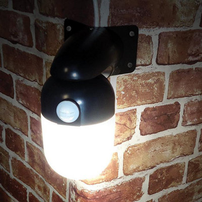 Eterna WELLBKPIR LED Corner Mounted Security Light Fitting with PIR Movement Sensor Black
