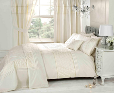 Everdean Polycotton Duvet Set With Pillowcase