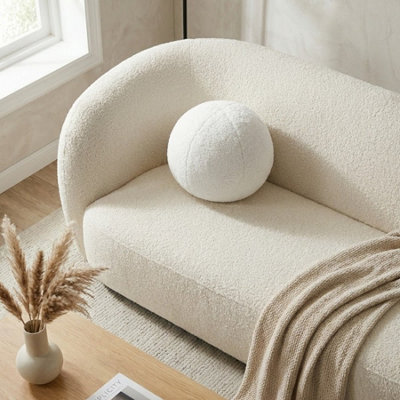 Evie Teddy Boucle Blanc Round Cushion