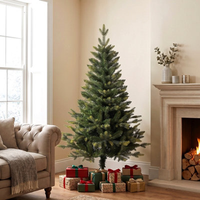 EVRE Brunswick Spruce Artificial Christmas Tree 5ft (150cm) Small ...