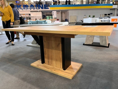 Extendable Dining Table Oak Finish Extending 140-180cm Black Pillar Frame 6 8 10 Seater WREN
