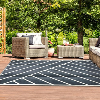 Extra Large Garden Outdoor Rug For Patio, Black & Sand Geo-Lines ...