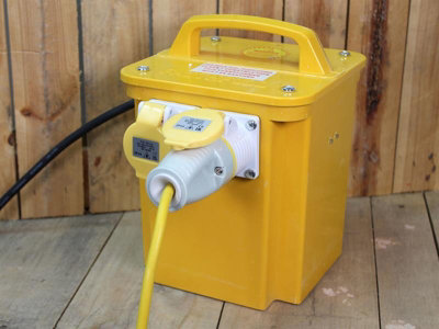 Faithfull FPPTRAN33A 110v Twin Socket Work Site Transformer 3.3 KVA Heavy Duty - 6