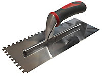 Faithfull - Notched Trowel Serrated 6mm Stainless Steel Soft Grip Handle 11 x 4.1/2in