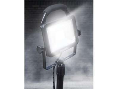 Faithfull Power Plus AST2520 110V SMD LED Single Head Tripod Site Light 20W 1800 Lumens 110V FPPSLLED20VL - 6