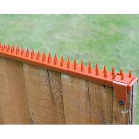 Featherboard Thin Fence Spikes Cat Deterrent Anti Climb Terracotta Single