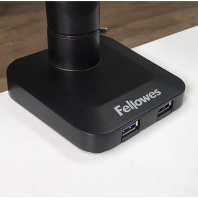 Fellowes Single Monitor Arm - Platinum Series Mount for 8KG 32 inch Screens - Ergonomic Adjustable Arm Desk Mount - Tilt 45