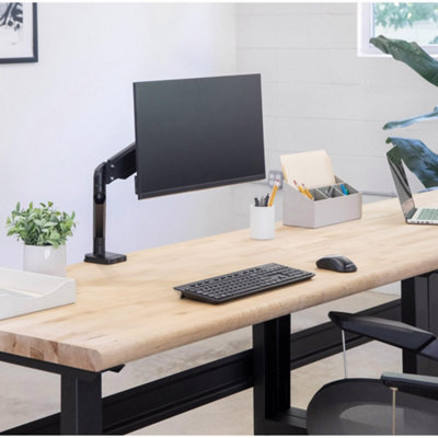 Fellowes Single Monitor Arm - Platinum Series Mount for 8KG 32 inch Screens - Ergonomic Adjustable Arm Desk Mount - Tilt 45