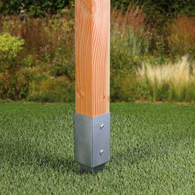 Fence Post Support 91mm x 91mm / 750mm (3.6" x 3.6")  Pack of: 4  Spike Holder Metal Drive In Stakes Rust Resistant Bracket