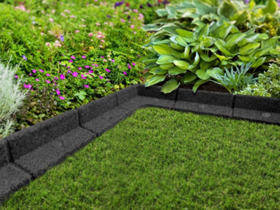 Rubber edging store for garden