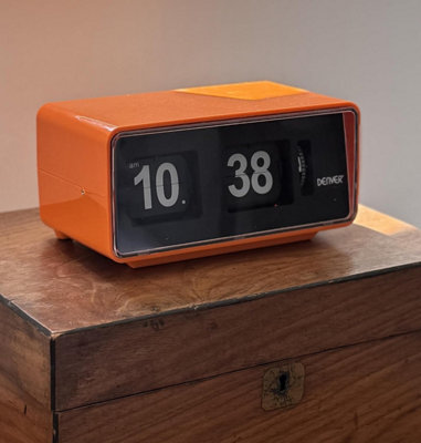 Flip Desk Clock Flip Clock Retro Alarm FM Radio Alarm