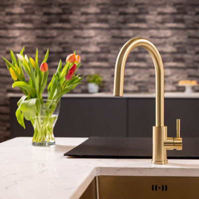 Flode Dolja Kitchen Sink Mixer with Concealed Pull Out Hose and Spray Head Brushed Brass