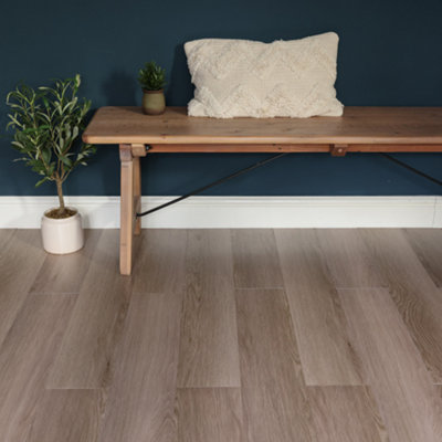 Floor Pops Natural Oak Self Adhesive Vinyl Floor Planks Pack of 7 (0.98sqm)