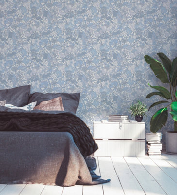 Floral Wallpaper With Vintage Feel, White and Pale Blue Flower ...