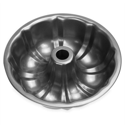 Fluted ring cake tin sale