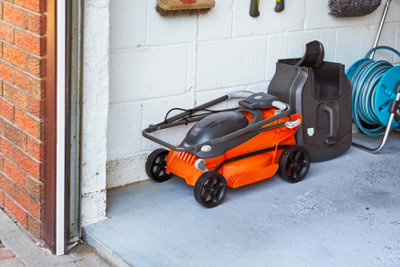 Flymo 36V EasiStore 340R Cordless Lawnmower Mower 34cm Twin 18v Bosch 2 ...